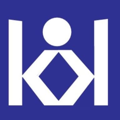 KneeToKnee